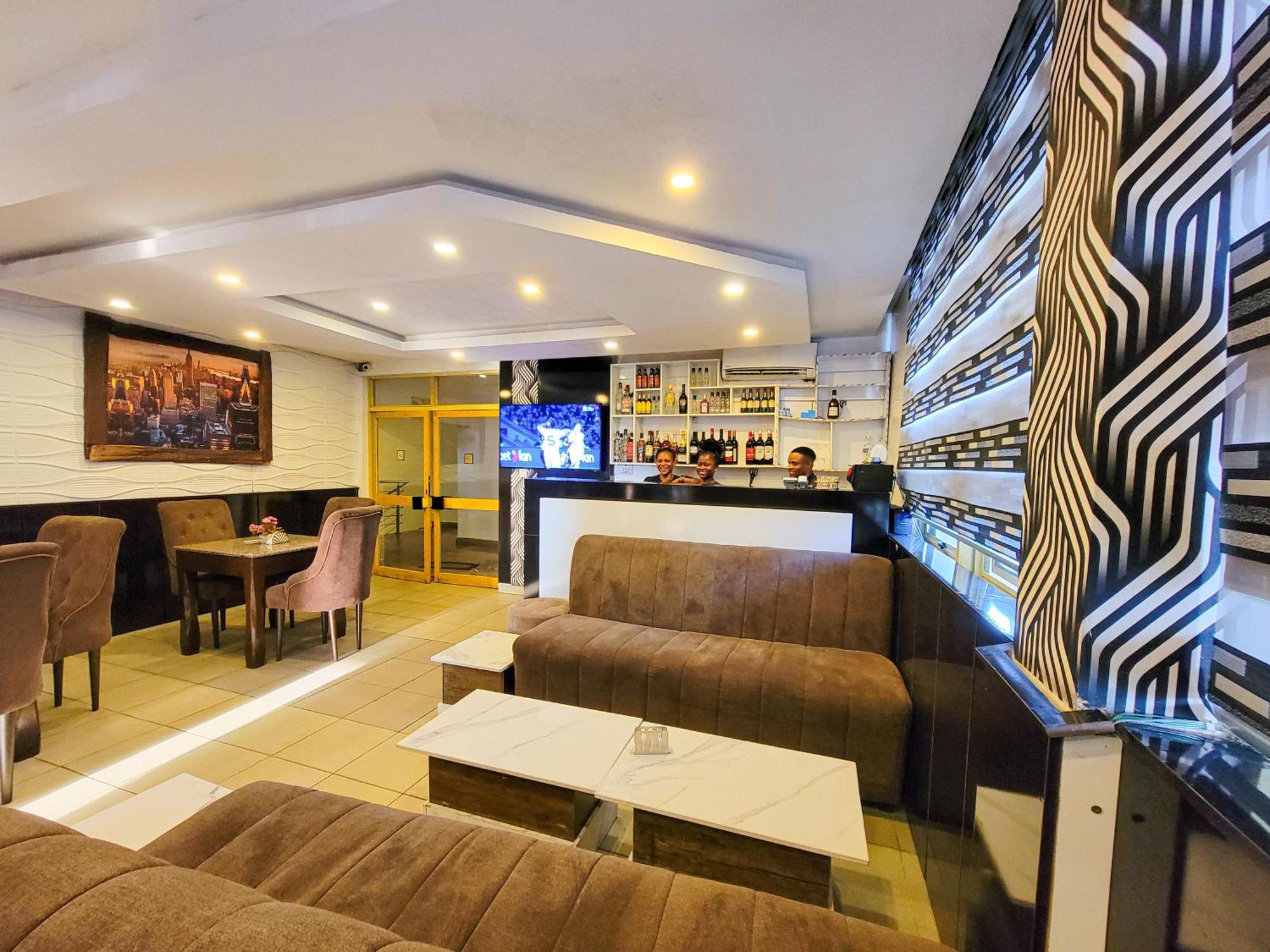Presken Hotels @ Victoria Island Apese Экстерьер фото