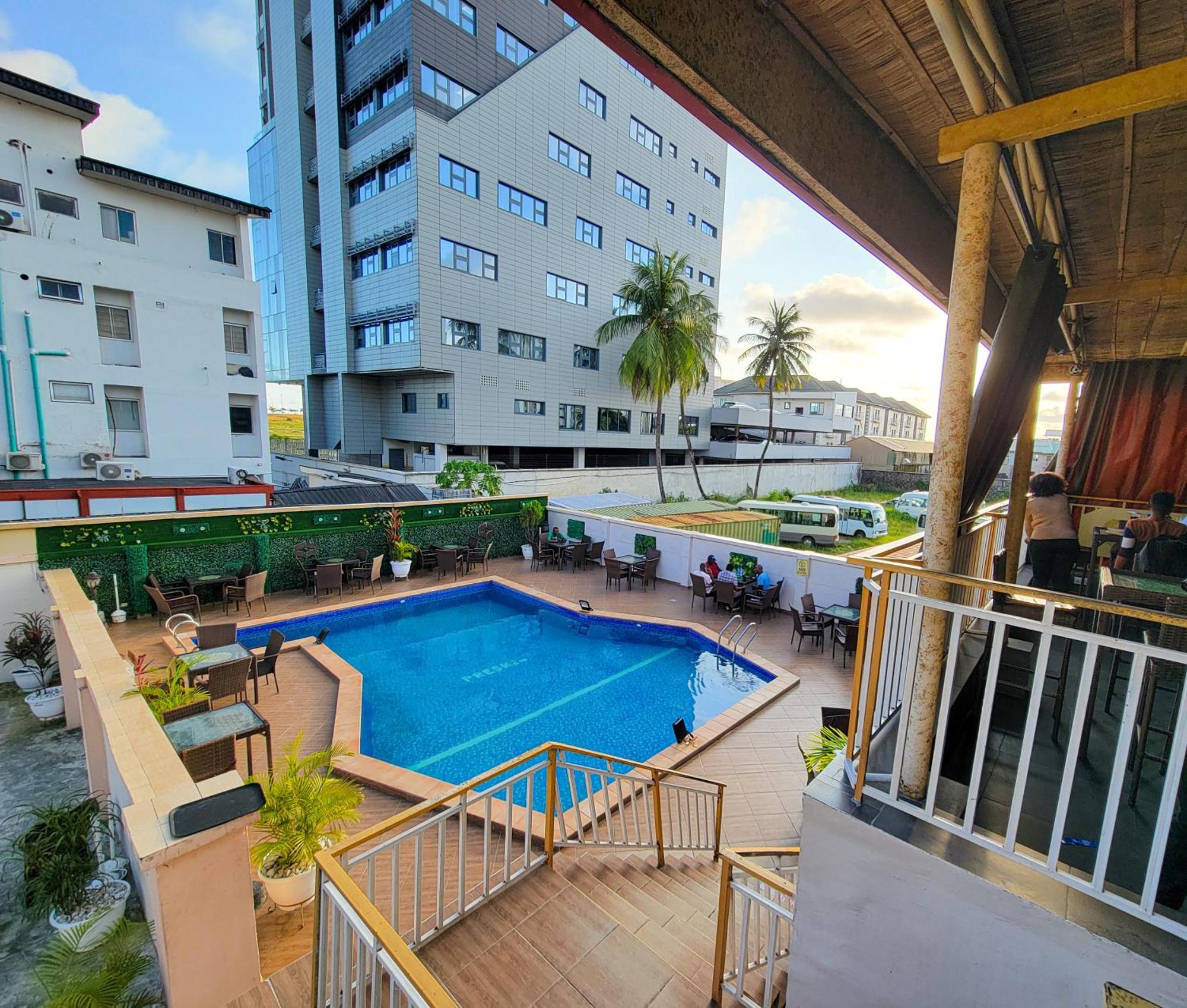 Presken Hotels @ Victoria Island Apese Экстерьер фото