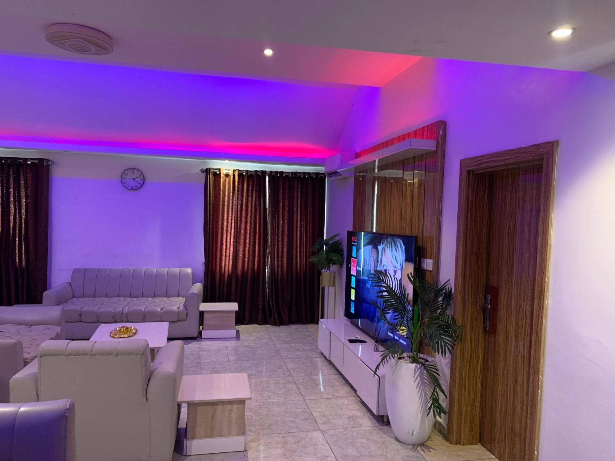 Presken Hotels @ Victoria Island Apese Экстерьер фото