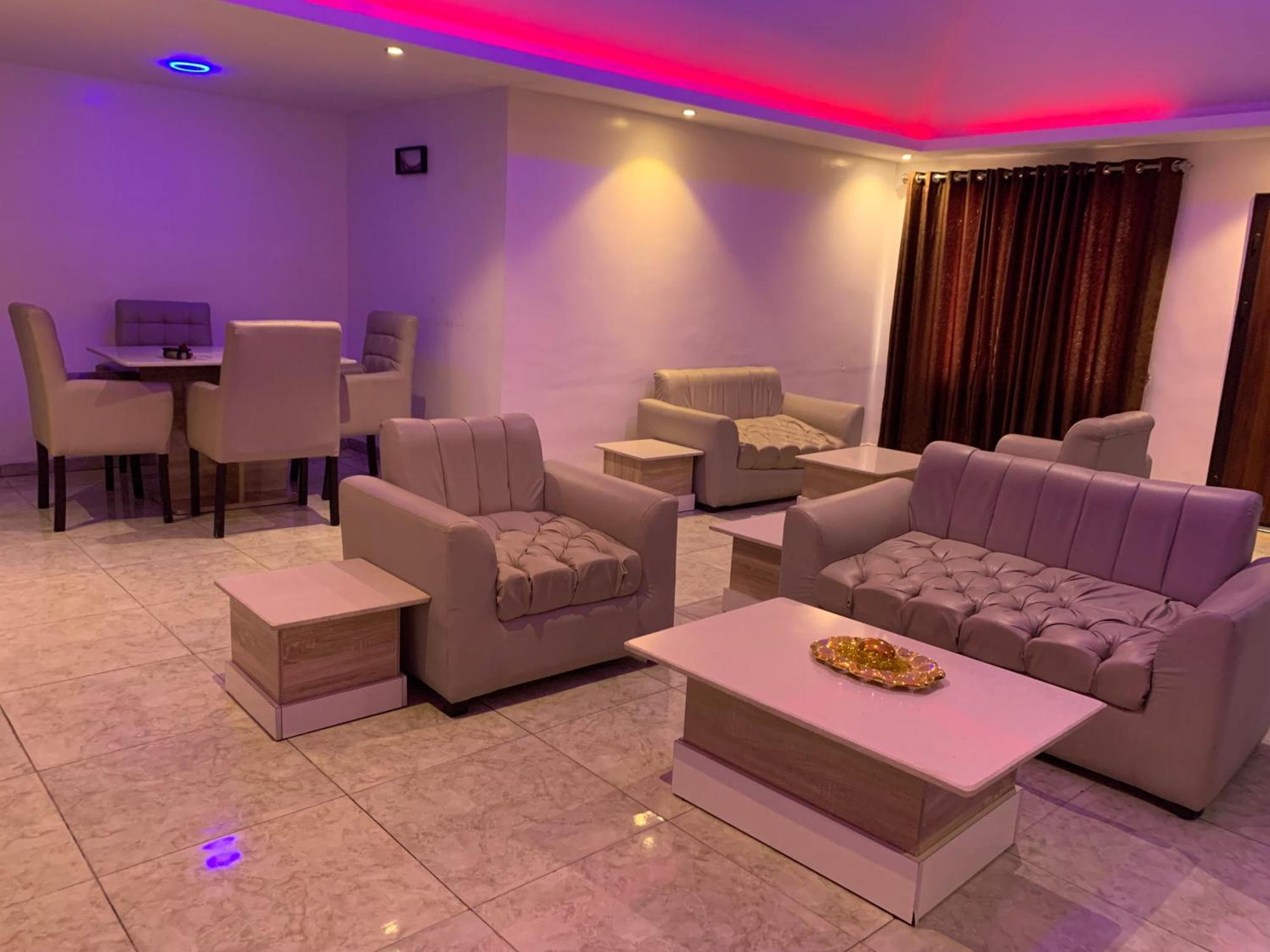 Presken Hotels @ Victoria Island Apese Экстерьер фото