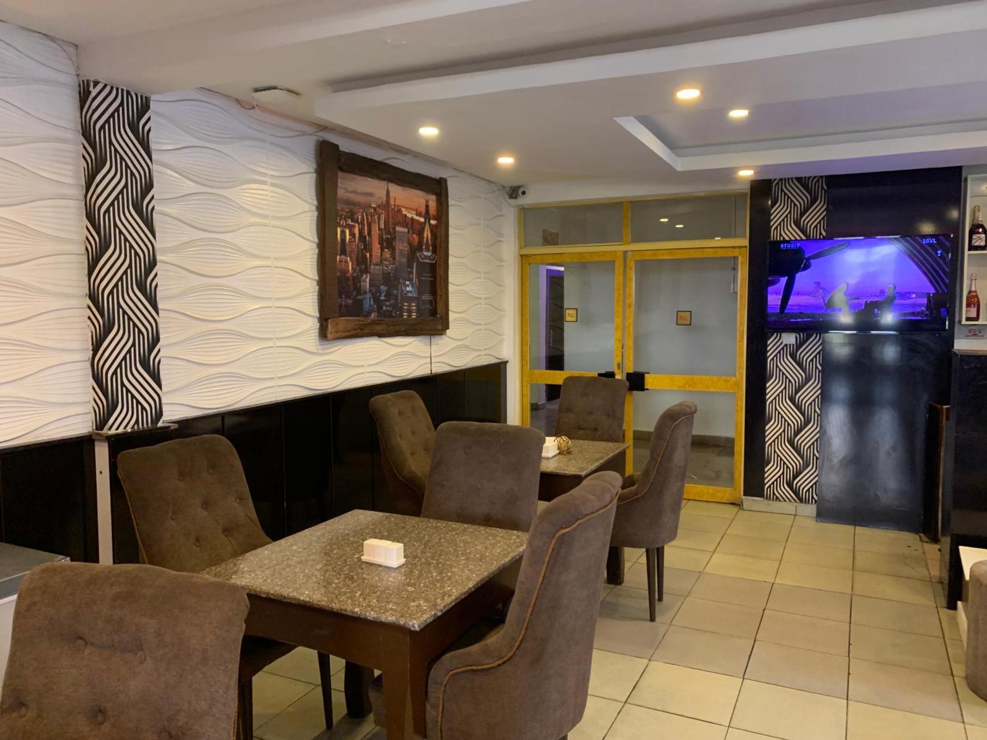 Presken Hotels @ Victoria Island Apese Экстерьер фото